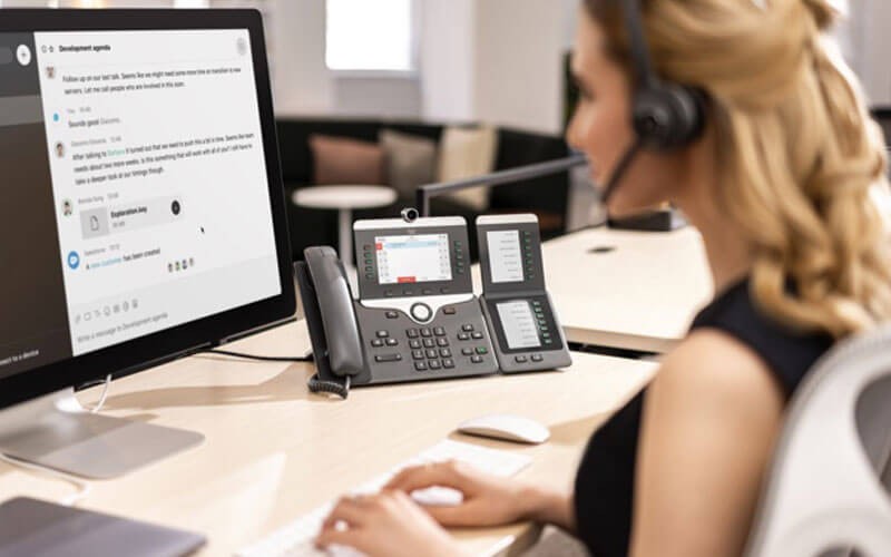 Cisco Webex Calling woman lifestyle in office