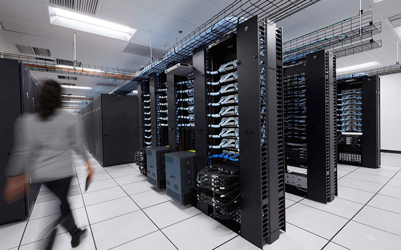 Hybrid environment image