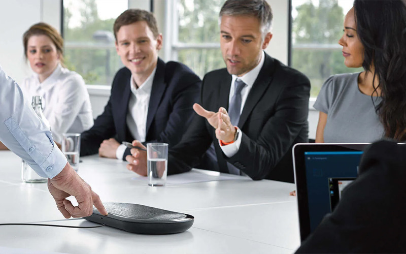 Jabra Speak being used during a meeting