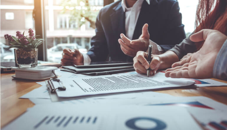 Article The Pros and Cons of Software as a Service (SaaS) Image