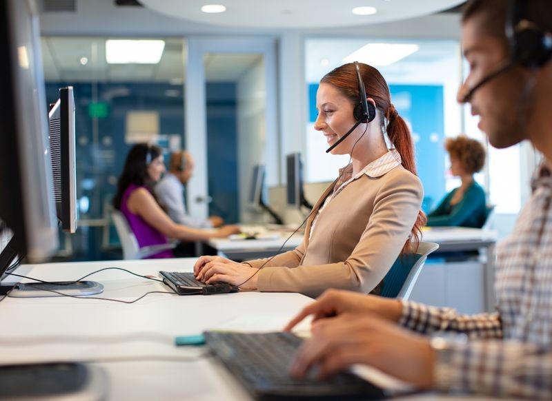 8x8_contactcenter_23357_web 8x8_contactcenter_23357_web