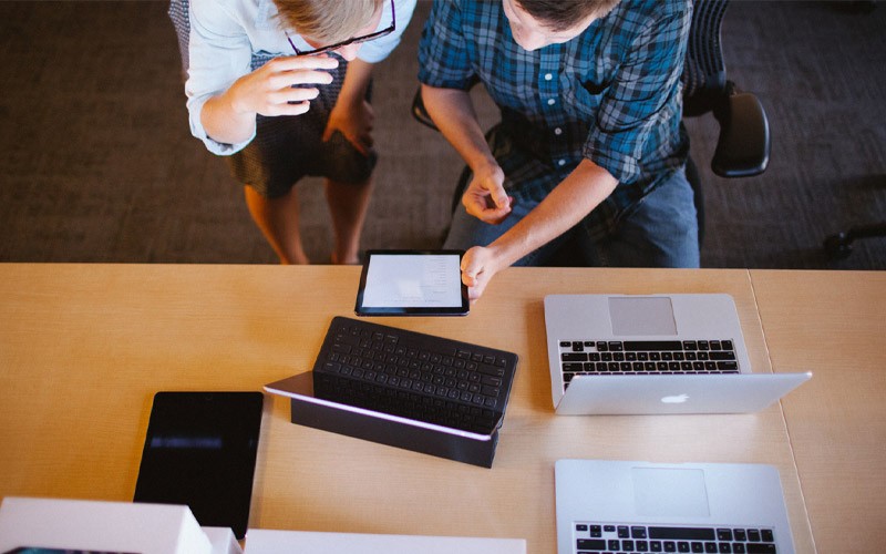 Two colleagues during a meeting
