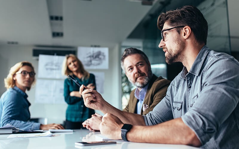 Understand every aspect of your OpenStack system Businessman presenting idea in strategy meeting